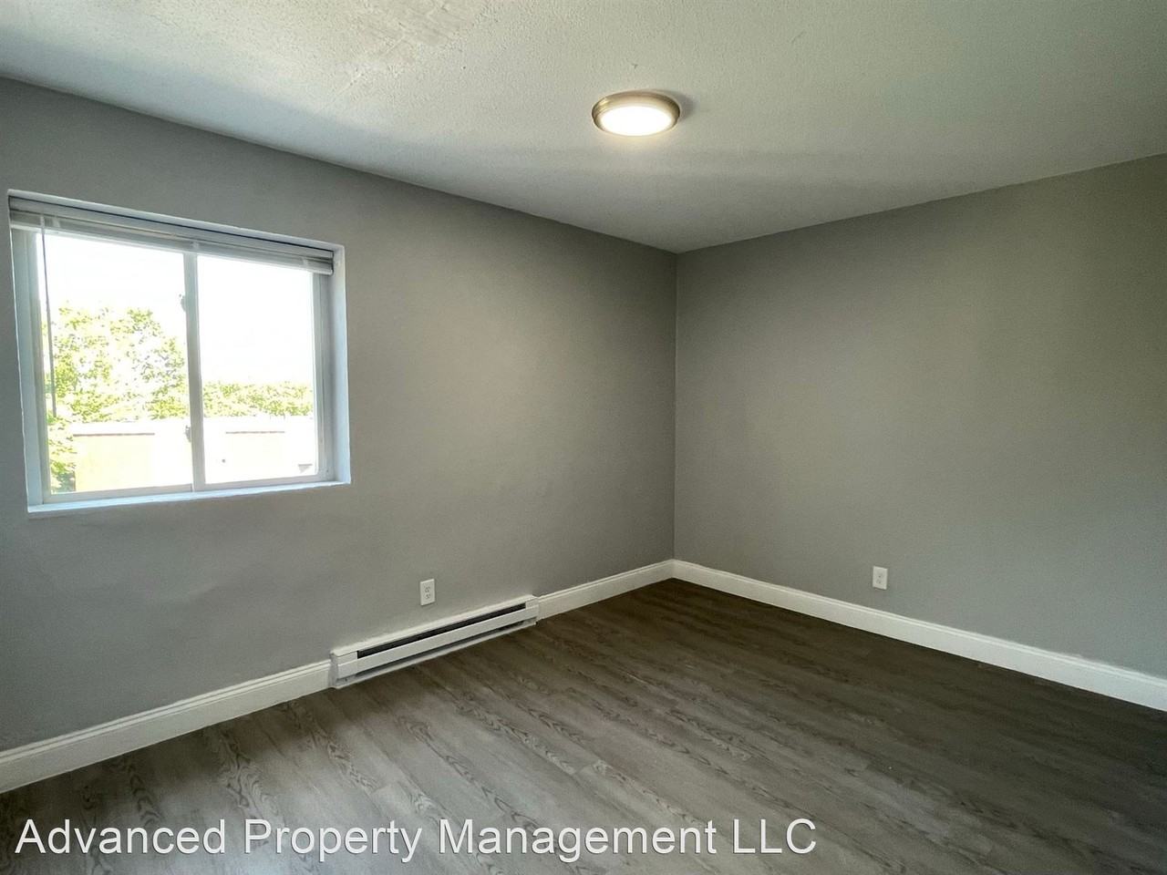85 Tennis Road - Photo 3 of 5
