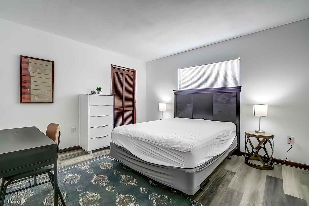 Port Court - Photo 5 of 6