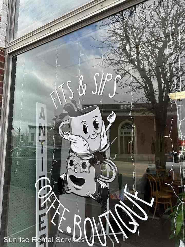 123 W Franklin - Photo 3 of 11