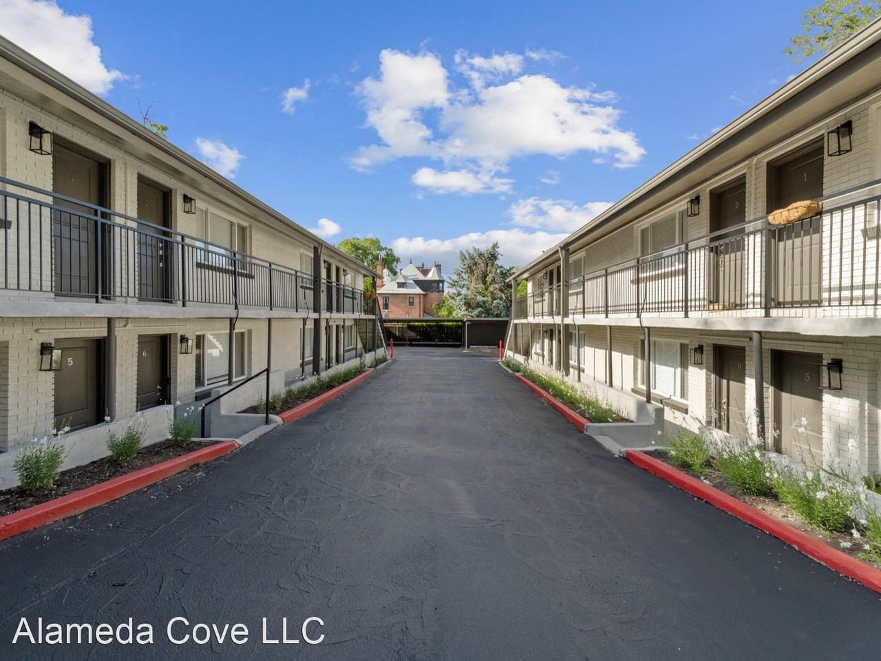 Walking Distance to the University - Photo 2 of 15