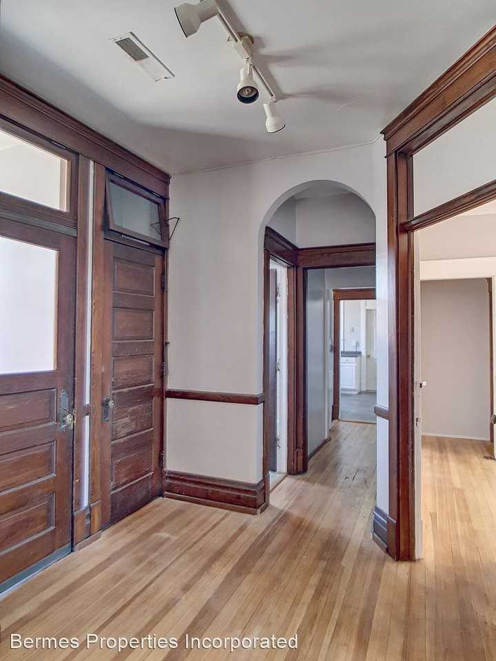 5th Ave - Photo 2 of 23