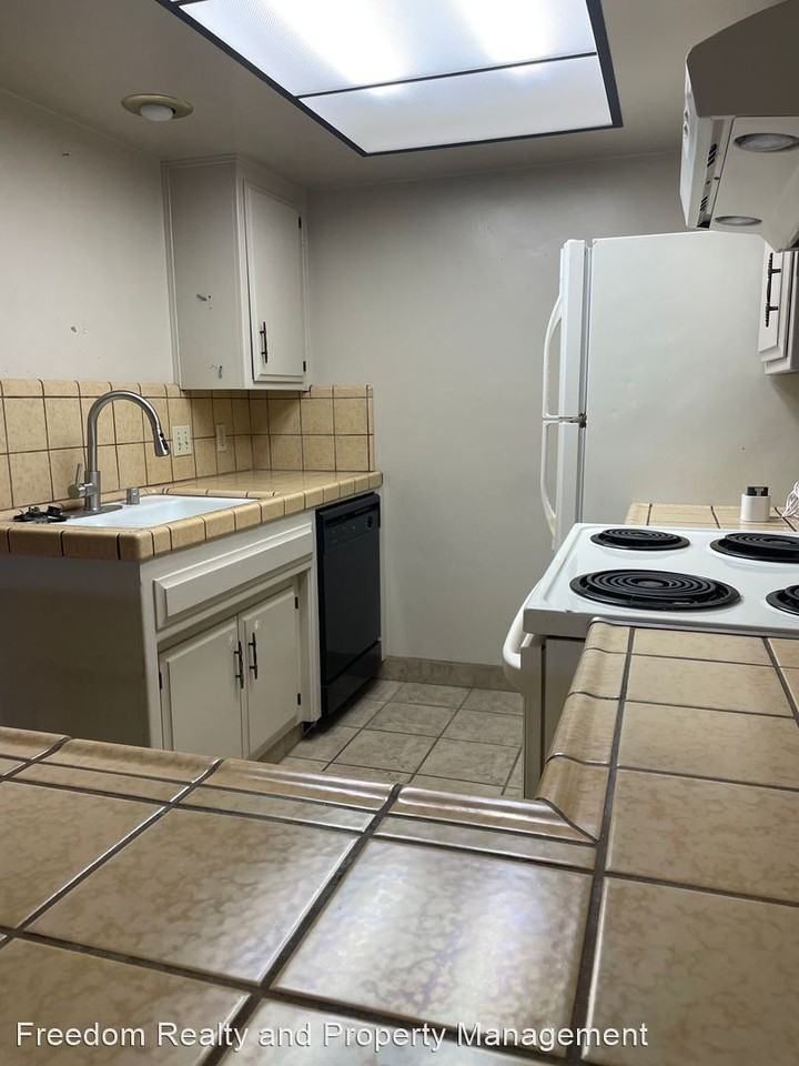 7301 Quailwood Drive - Photo 2 of 5