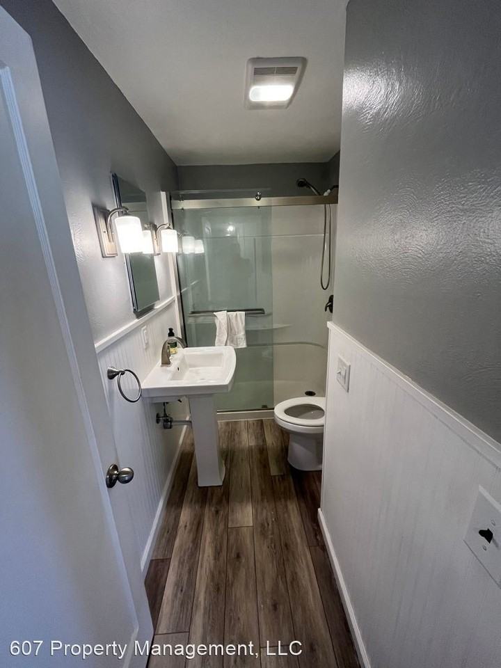 324 Elm St - Photo 2 of 11