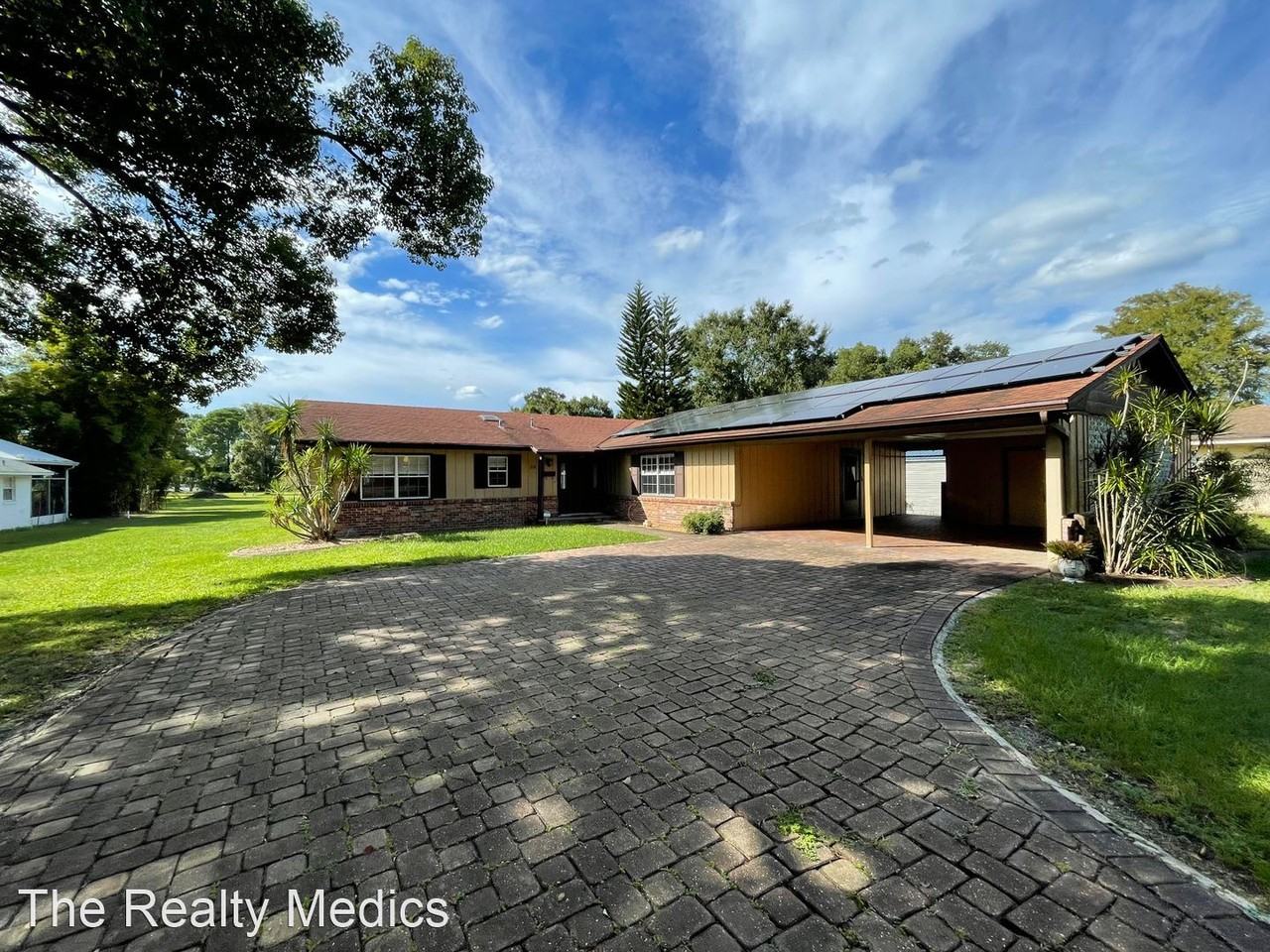 515 Queens Mirror Cir - Photo 2 of 23