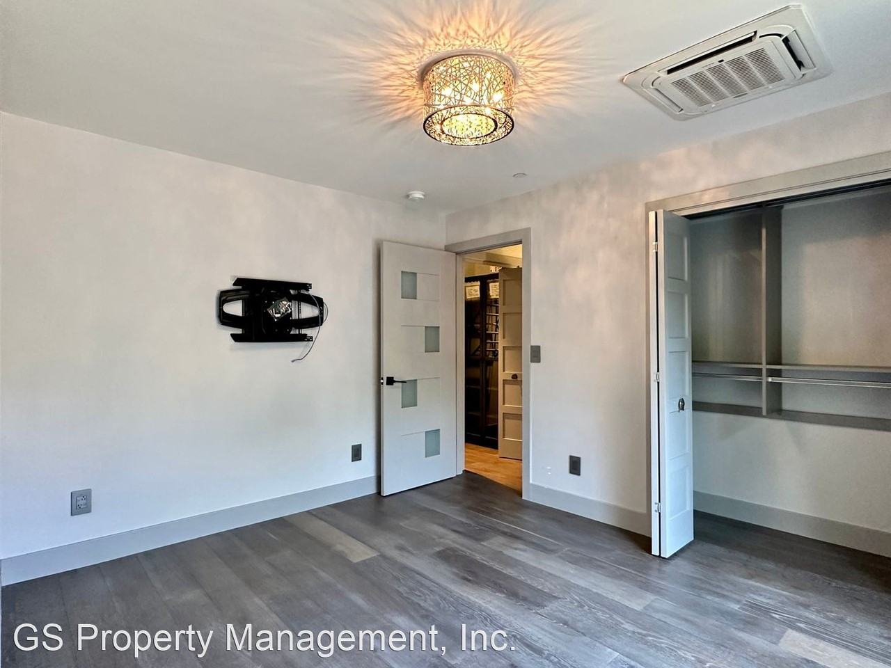 466 7th Ave - Photo 3 of 21