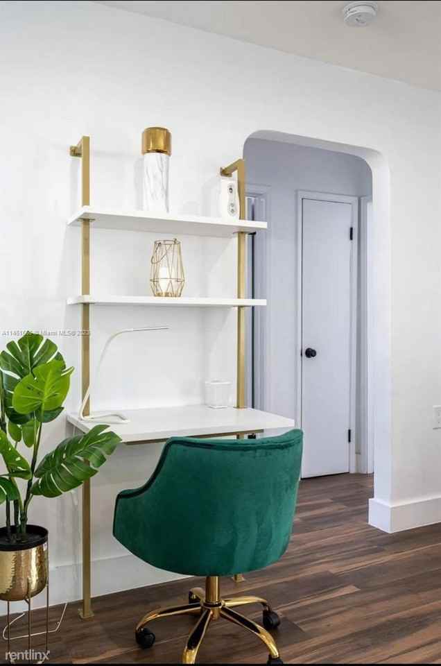 2242 Taft St - Photo 2 of 16