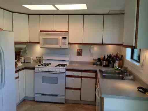 1420 N Oak St - Photo 3 of 10