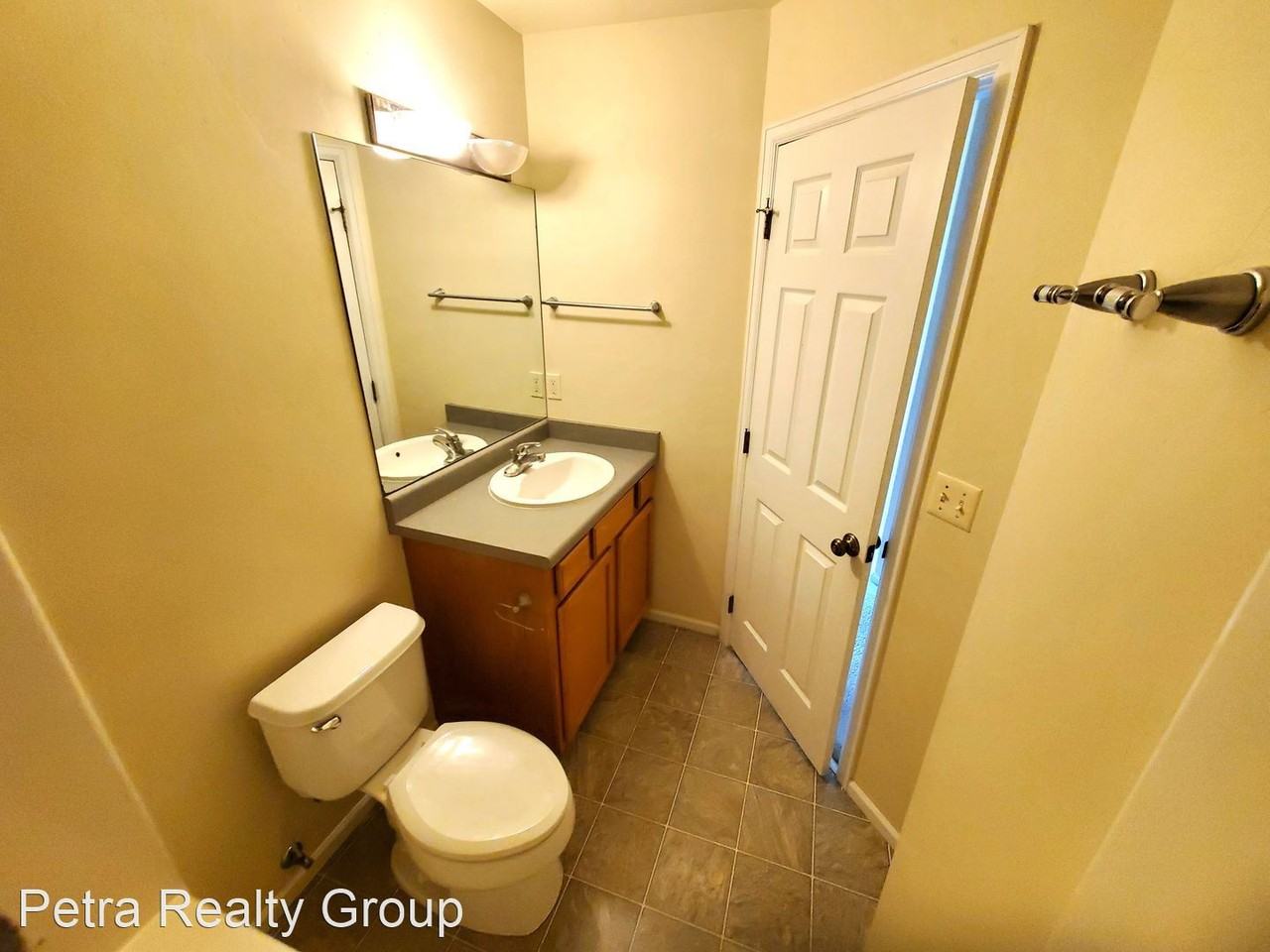 2455 Pine Ln - Photo 3 of 7