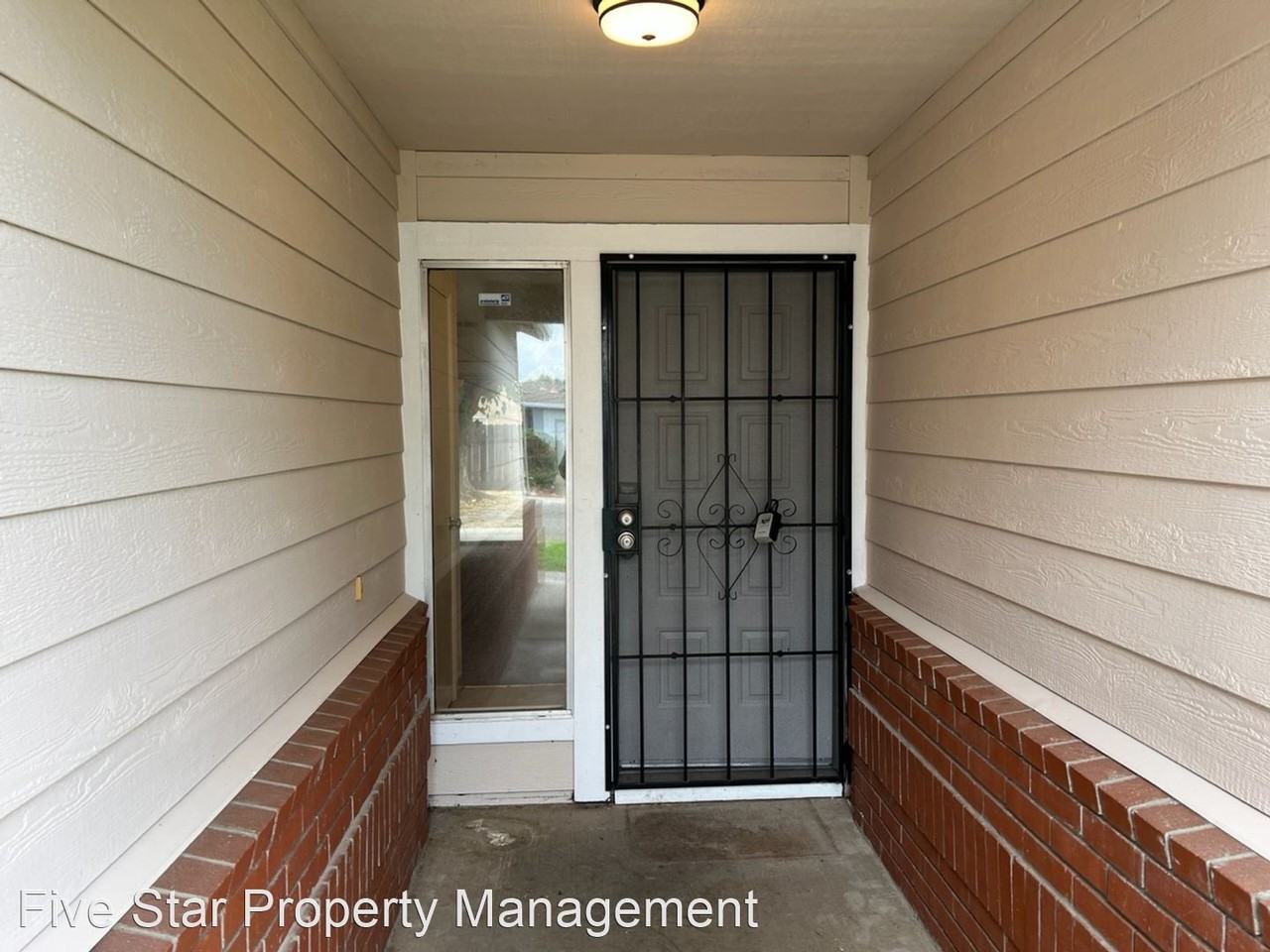 12136 Anissa Dr - Photo 3 of 33