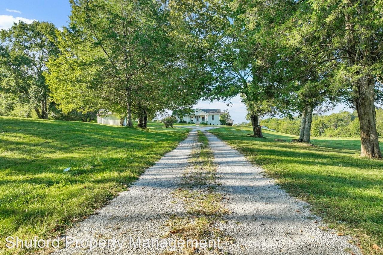 4861 Bethesda Rd - Photo 2 of 50
