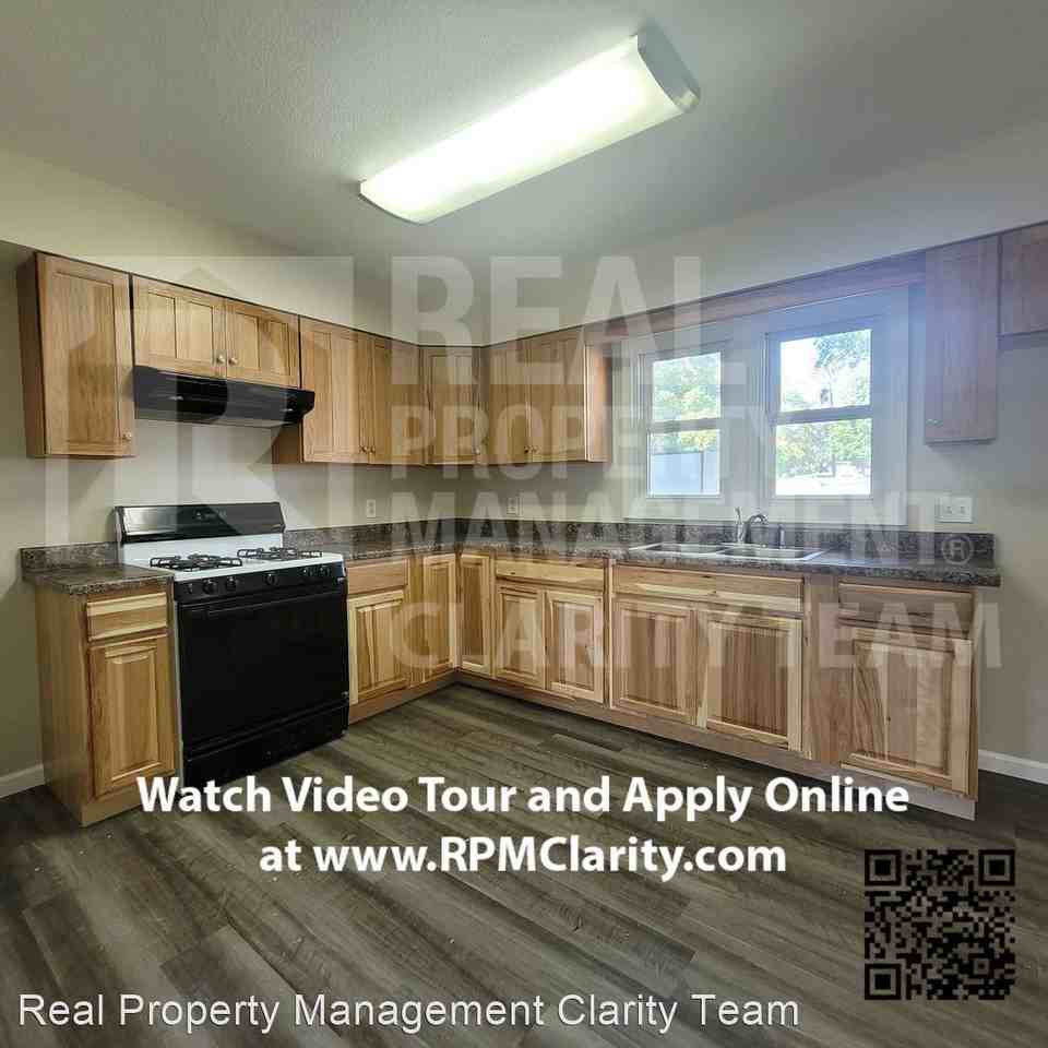 115 Lakeland Dr - Photo 3 of 13