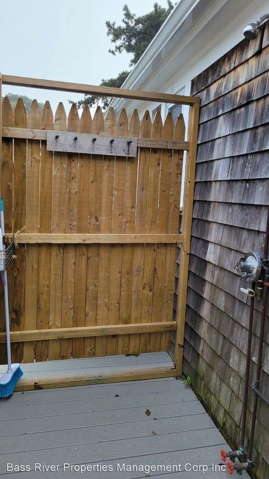 9 Arlington Rd #2 - Photo 3 of 11