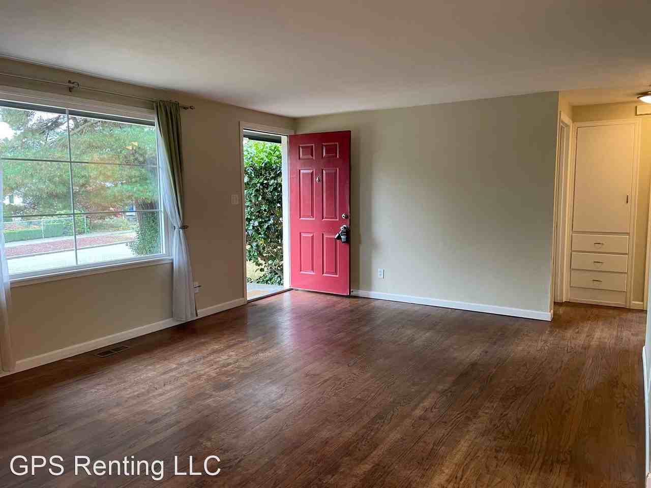 3833 49th Ave Sw - Photo 2 of 17