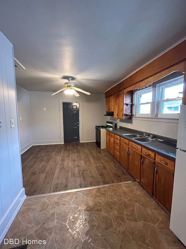 3506 Lillie St - Photo 3 of 7