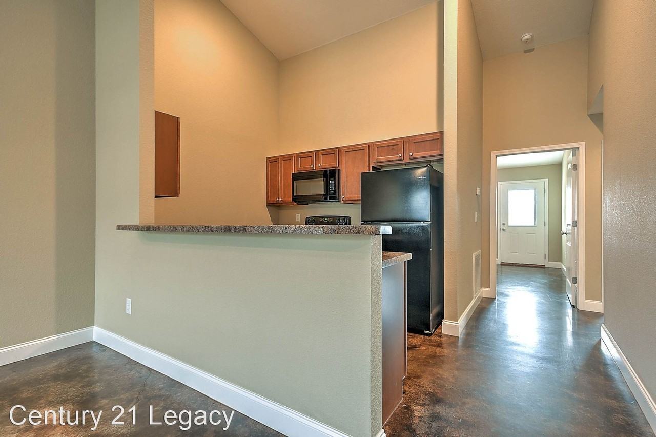 19 Sutter Pl - Photo 3 of 23