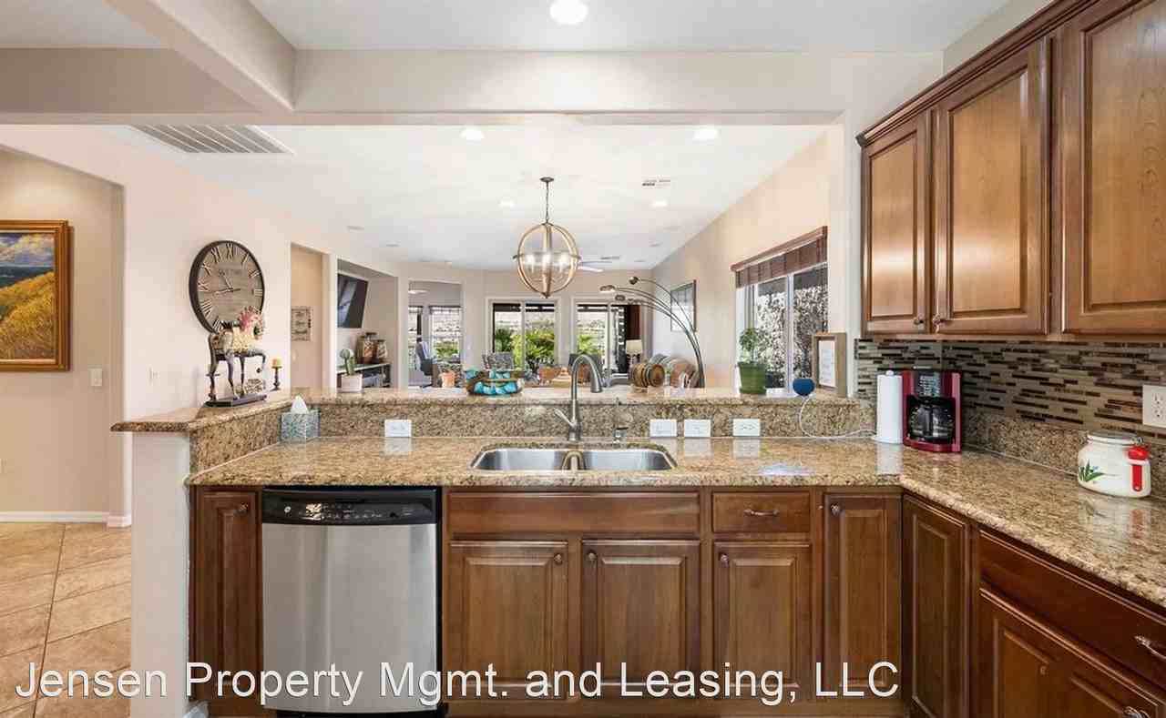 1033 Moonlight Terrace Run - Photo 2 of 18