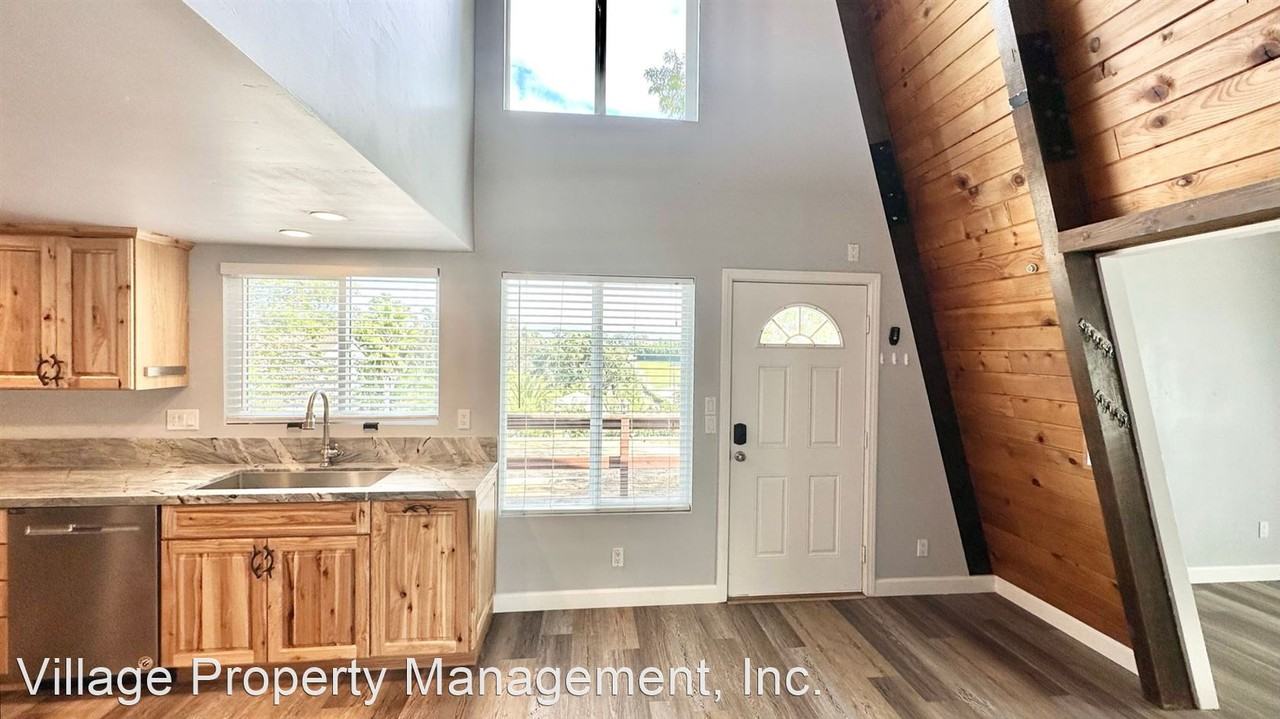 410 Palomino Rd #A - Photo 3 of 38