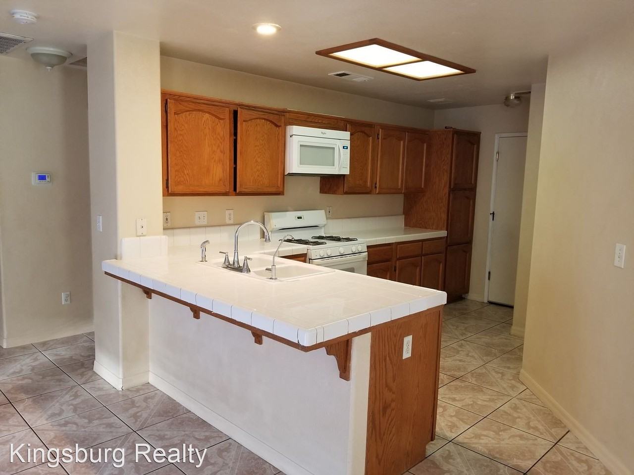 467 W Sunset St - Photo 2 of 6