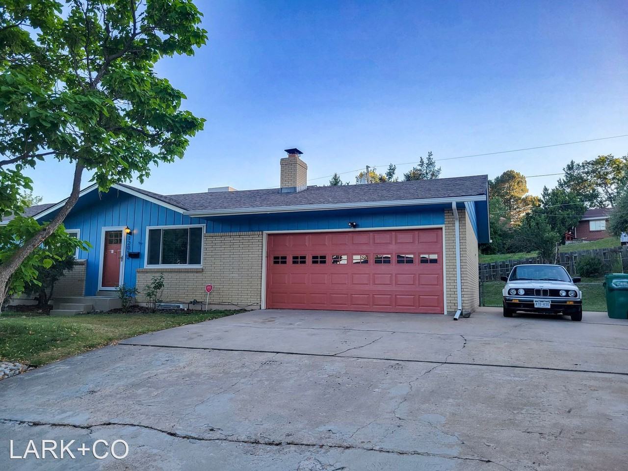 12050 W Carolina Dr - Photo 3 of 50