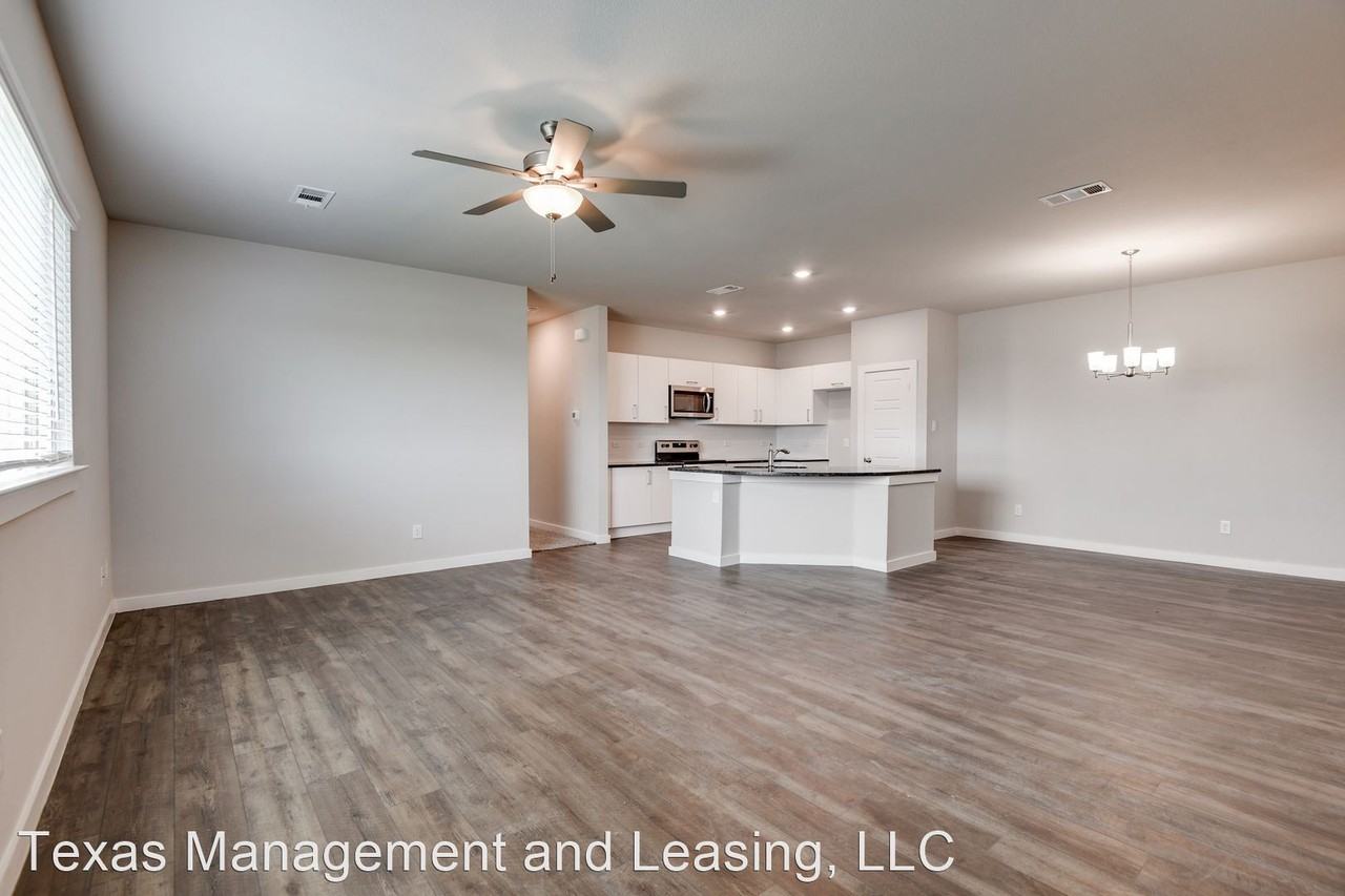 704 Wheatfield Dr - Photo 3 of 20