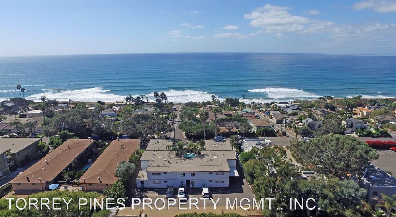 703 Stratford Court - Photo 2 of 19