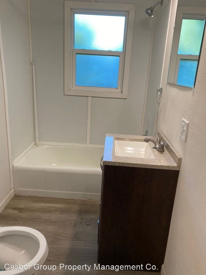 1962 Newell St - Photo 2 of 6