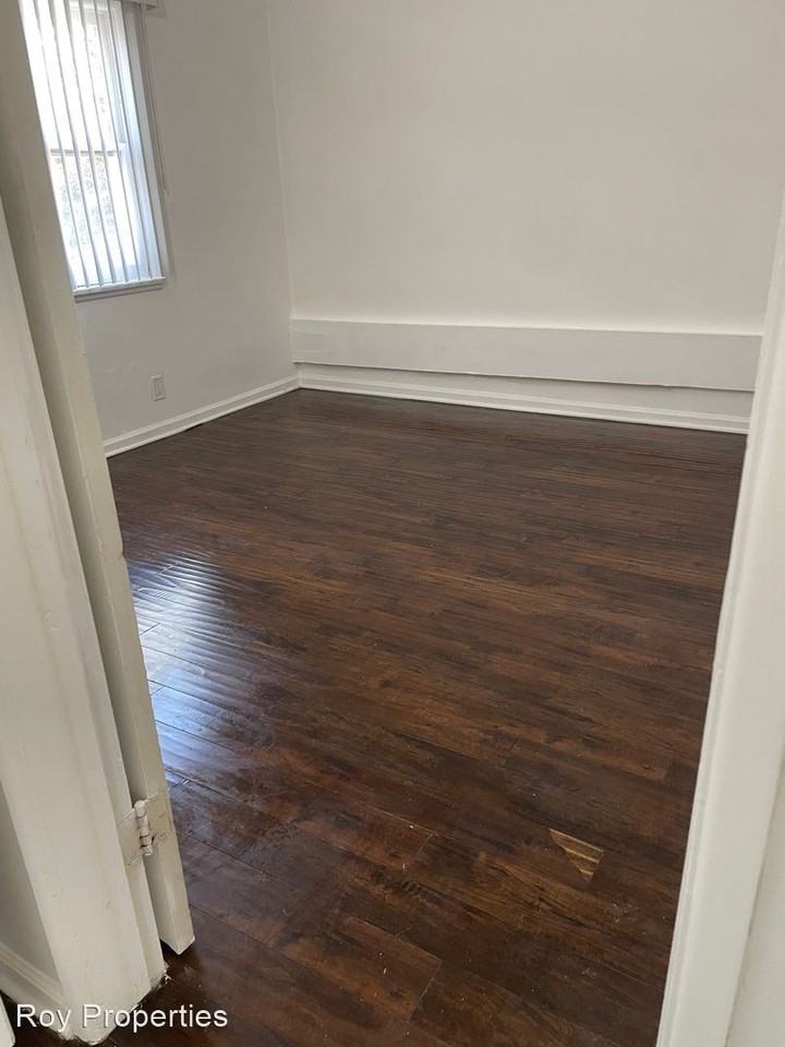 13277 Maclay St - Photo 2 of 3