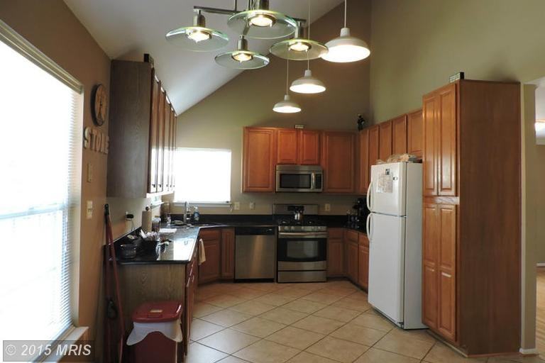 6230 Oaklawn Ln - Photo 2 of 25