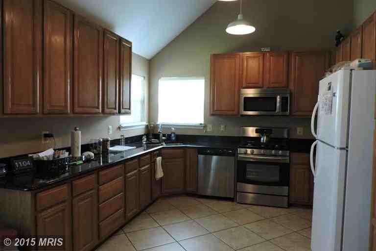 6230 Oaklawn Ln - Photo 3 of 25