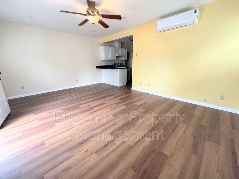 3726 E 14th St - Photo 2 of 18