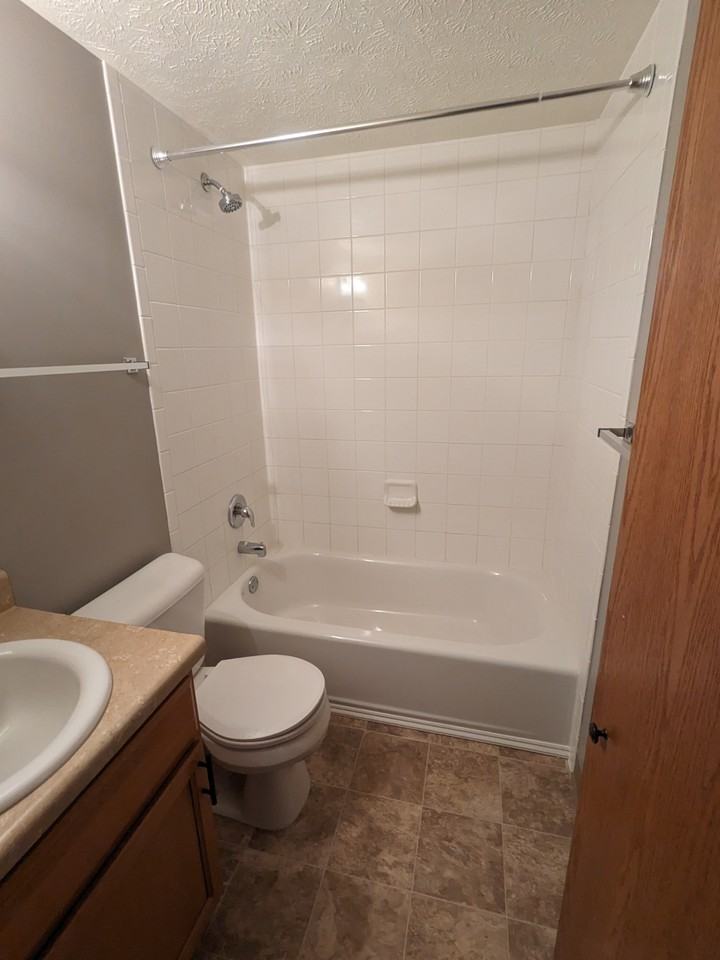 1330 F St #8 - Photo 4 of 7