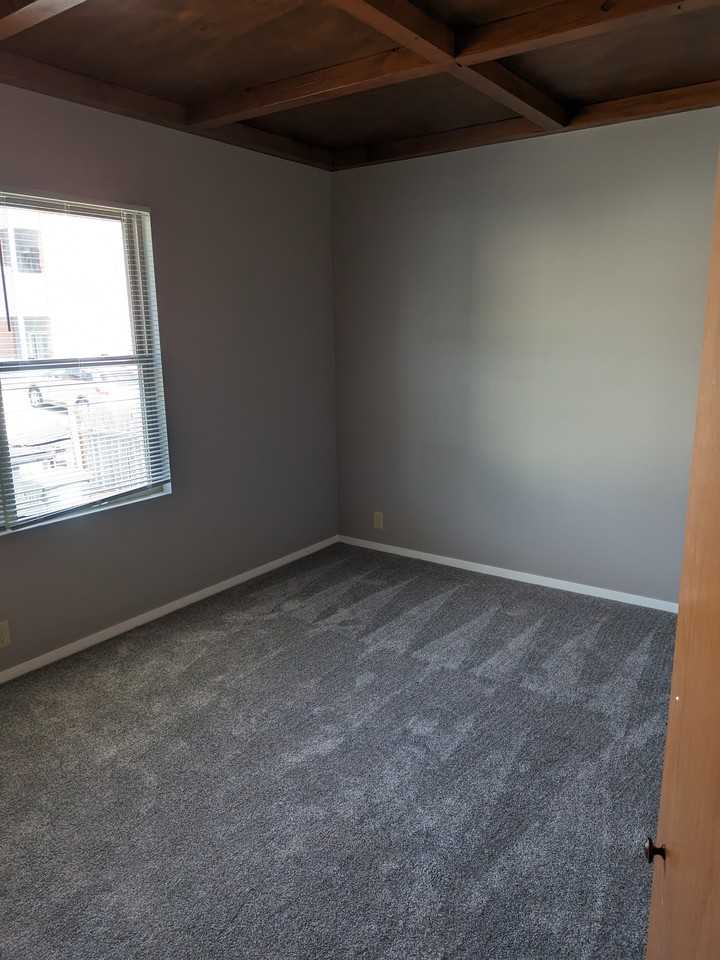 1330 F St #8 - Photo 5 of 7