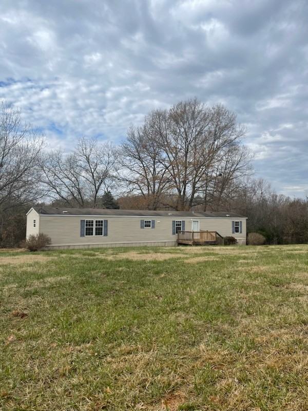1374 Meadowlark Ln - Photo 2 of 13