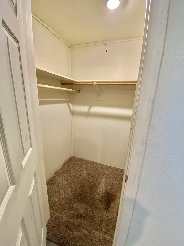 220 El Camino Avenue - Photo 2 of 14