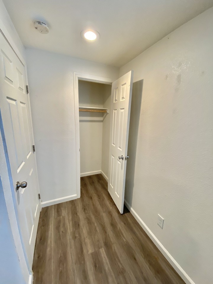 220 El Camino Avenue - Photo 3 of 14