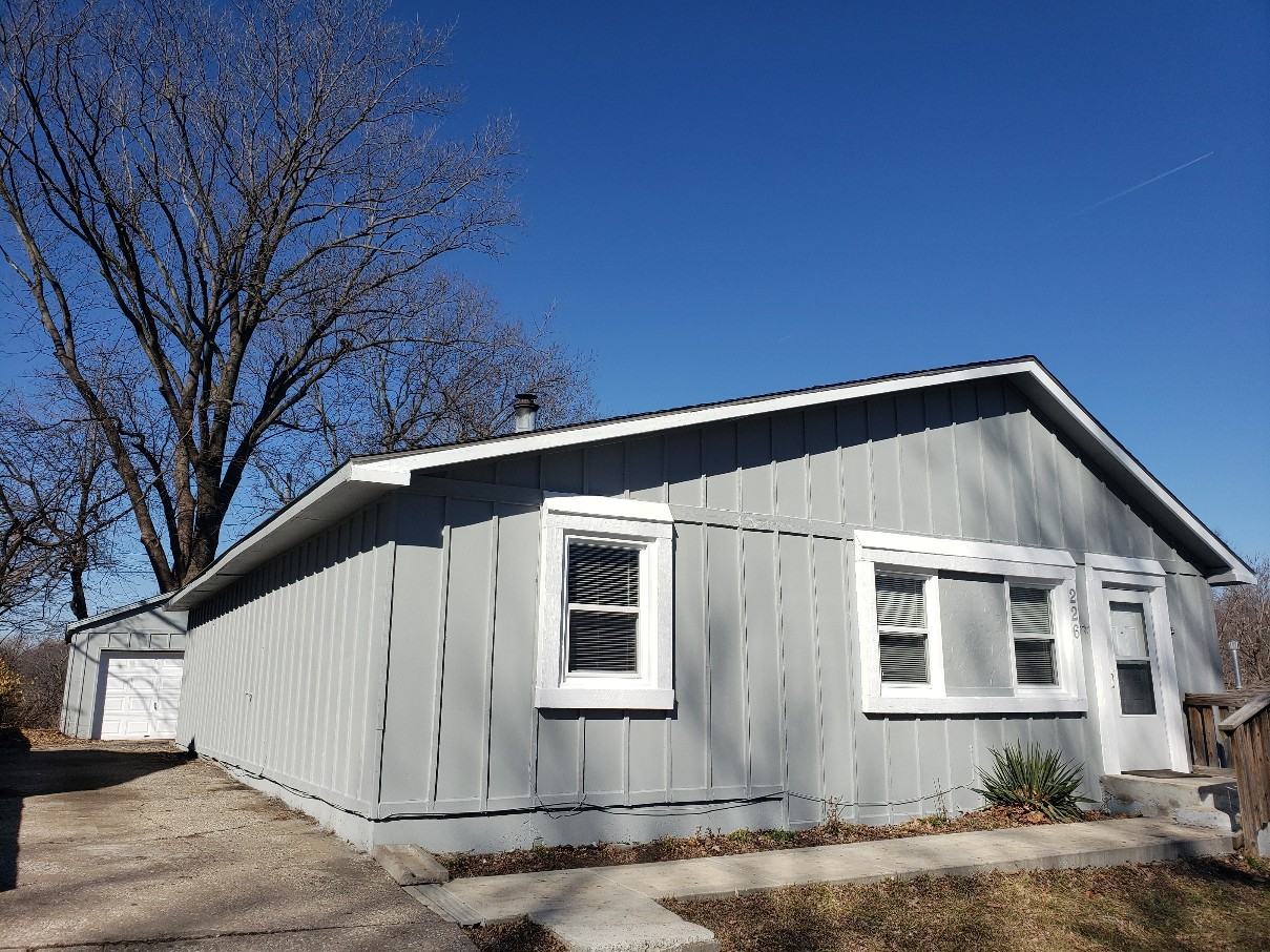 226 N 33rd St - Photo 2 of 26