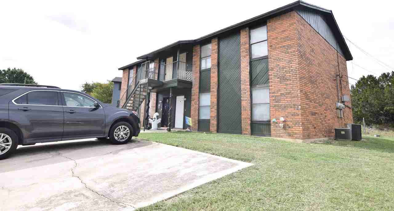 205 Erby Ave - Photo 2 of 12