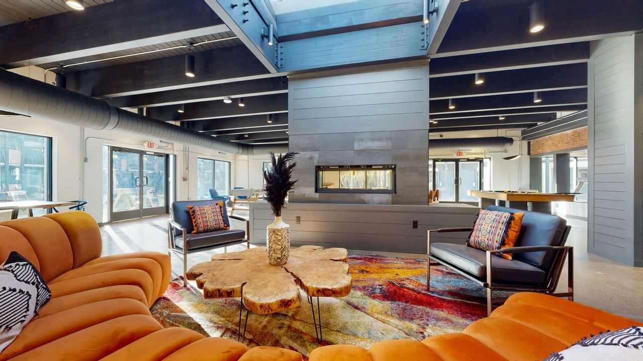 River Roost - Photo 5 of 42