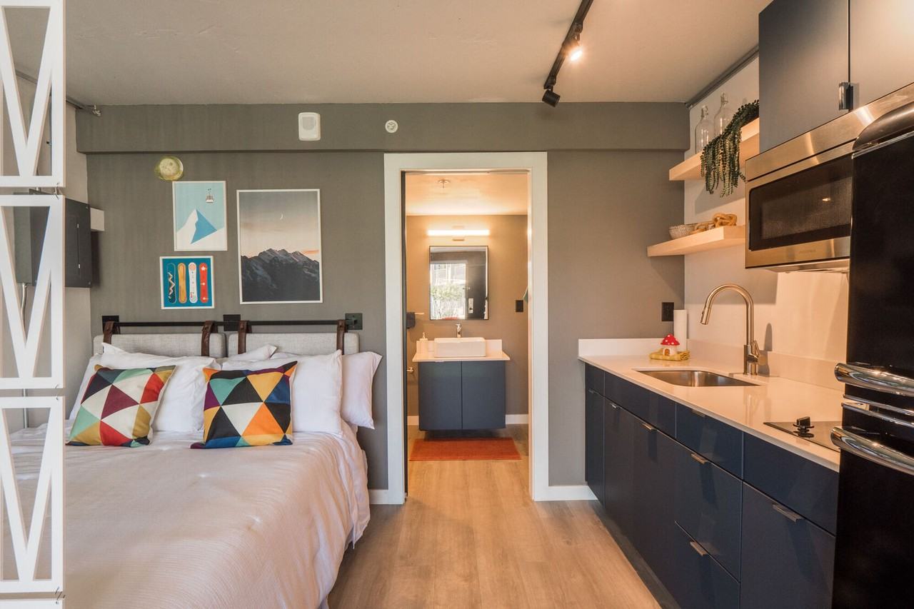 River Roost - Photo 7 of 42