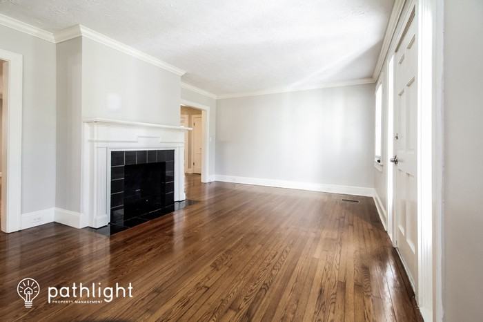 304 E 2nd Ave - Photo 3 of 17