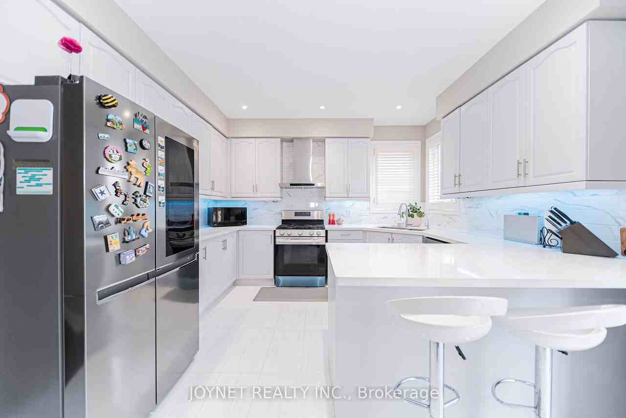 36 Newbridge Avenue - Photo 2 of 20