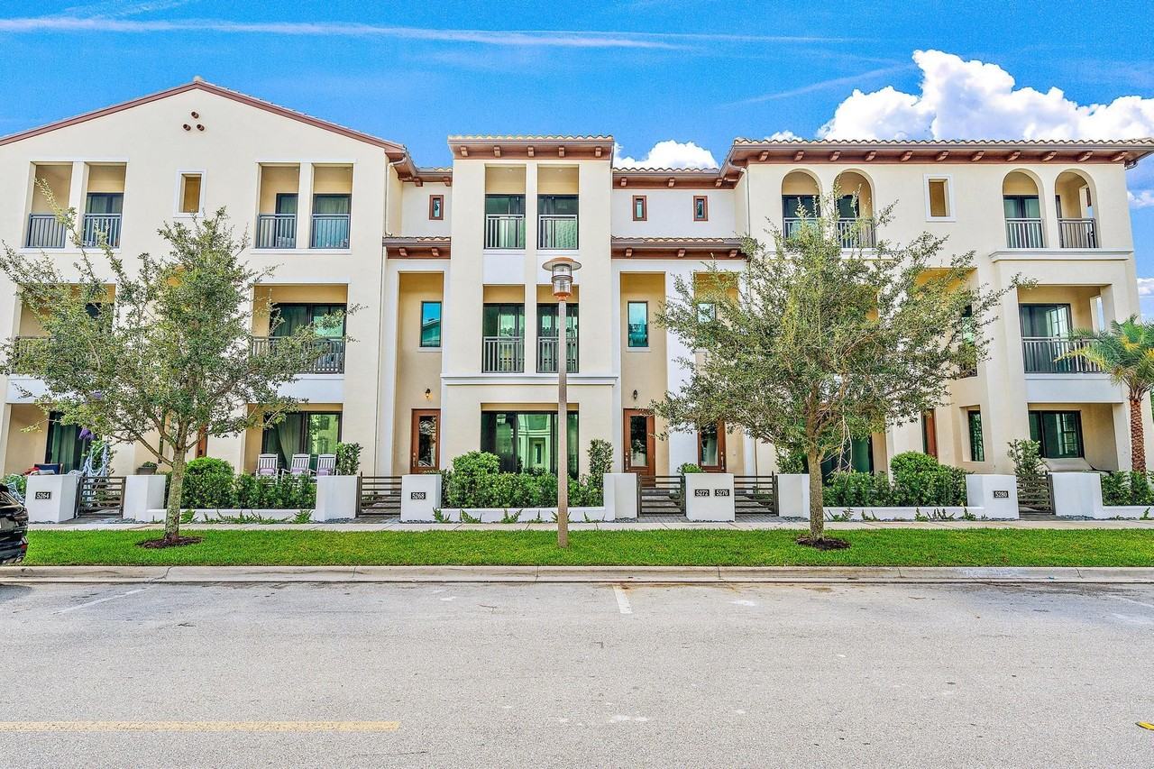 11701 Lake Victoria Gardens Avenue, Palm Beach Gardens FL - Walk Score