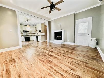 322 W Union St - Photo 2 of 10