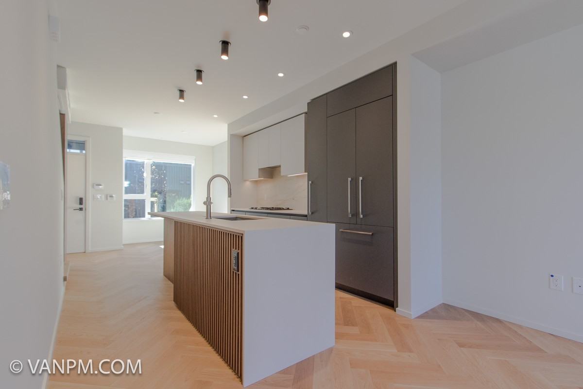 Cheap Apartments for Rent in Vancouver, BC Low Monthly Rent on Condos & Other Rentals