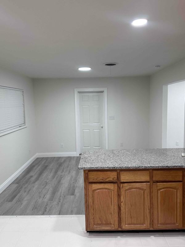 431 Andrew Dr - Photo 2 of 16