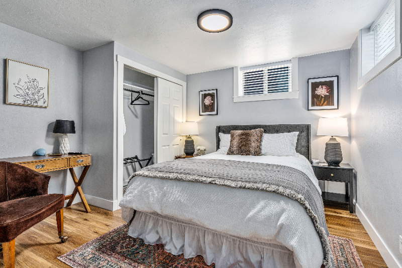 444 N Oakley St - Photo 7 of 27