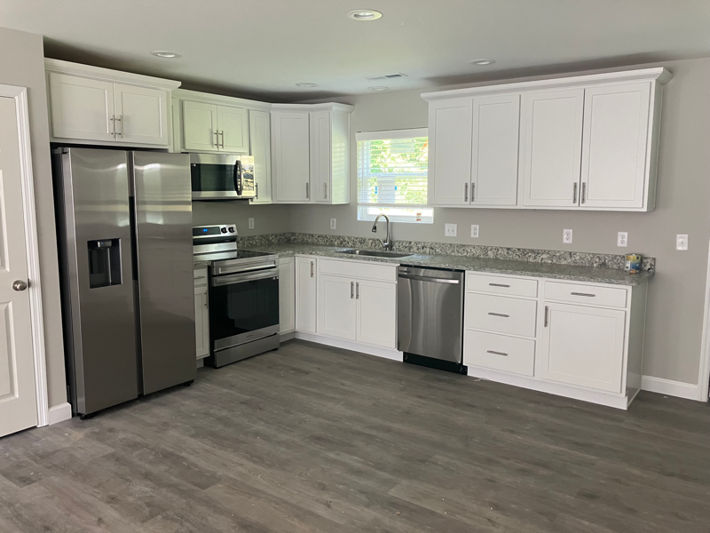 1313 Blocker Ln - Photo 4 of 18