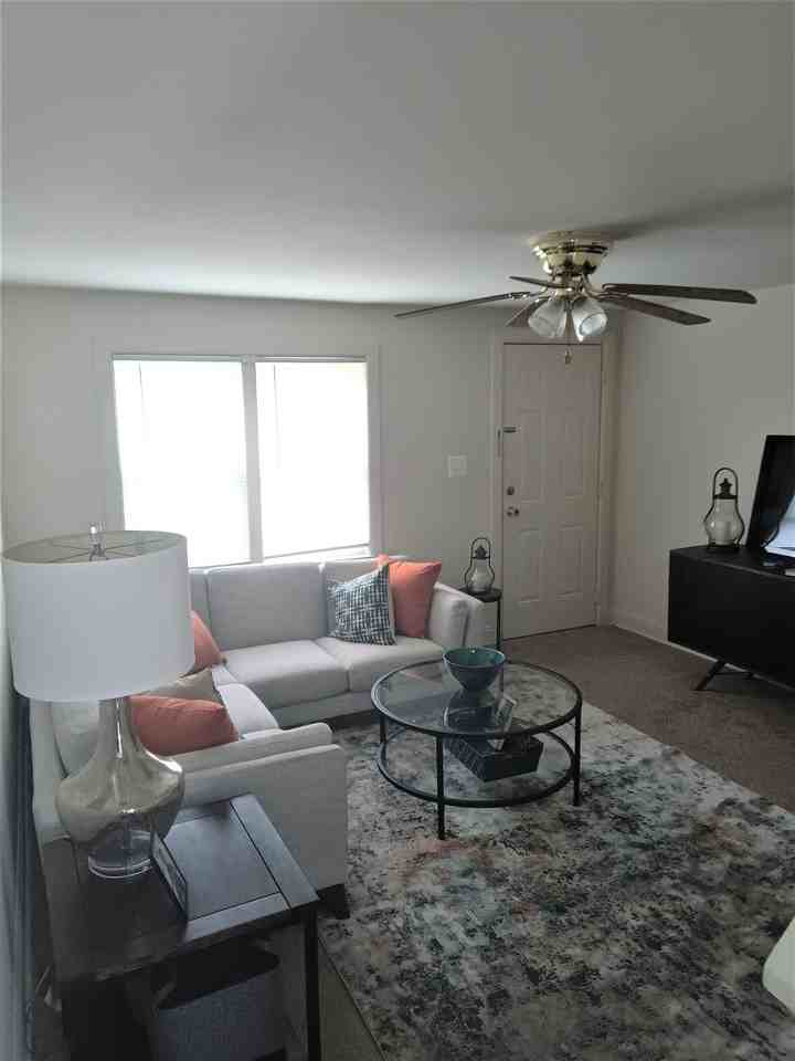 Day Village Townhomes - Photo 5 of 13