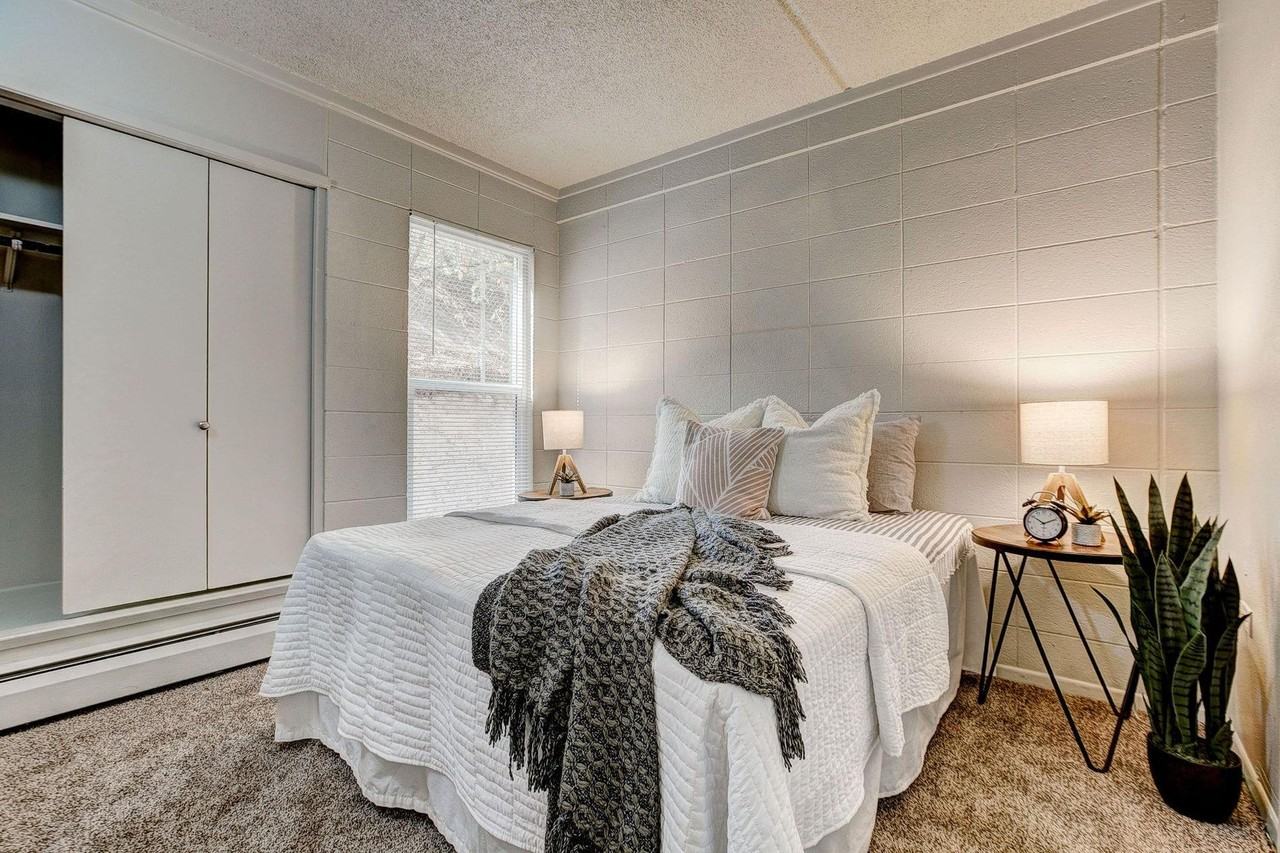 Bears Village - Photo 4 of 31