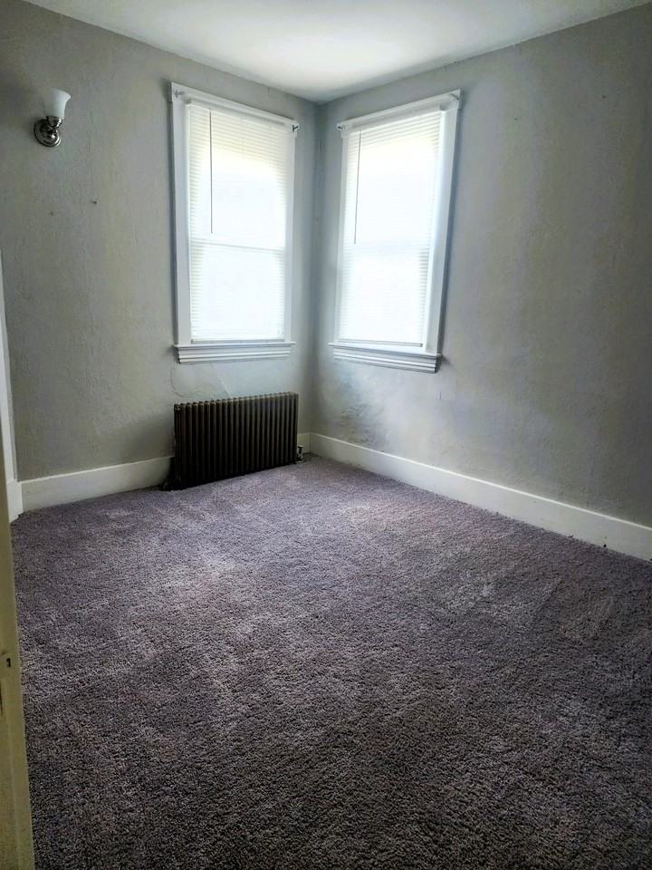 420 Grace St #1 - Photo 7 of 9